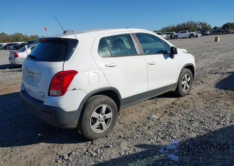 2016 Chevrolet Trax 1Ls z USA, uszkodzony, nr VIN 3GNCJNSB2GL238071